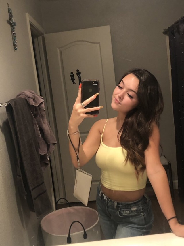 Yellow top selfie