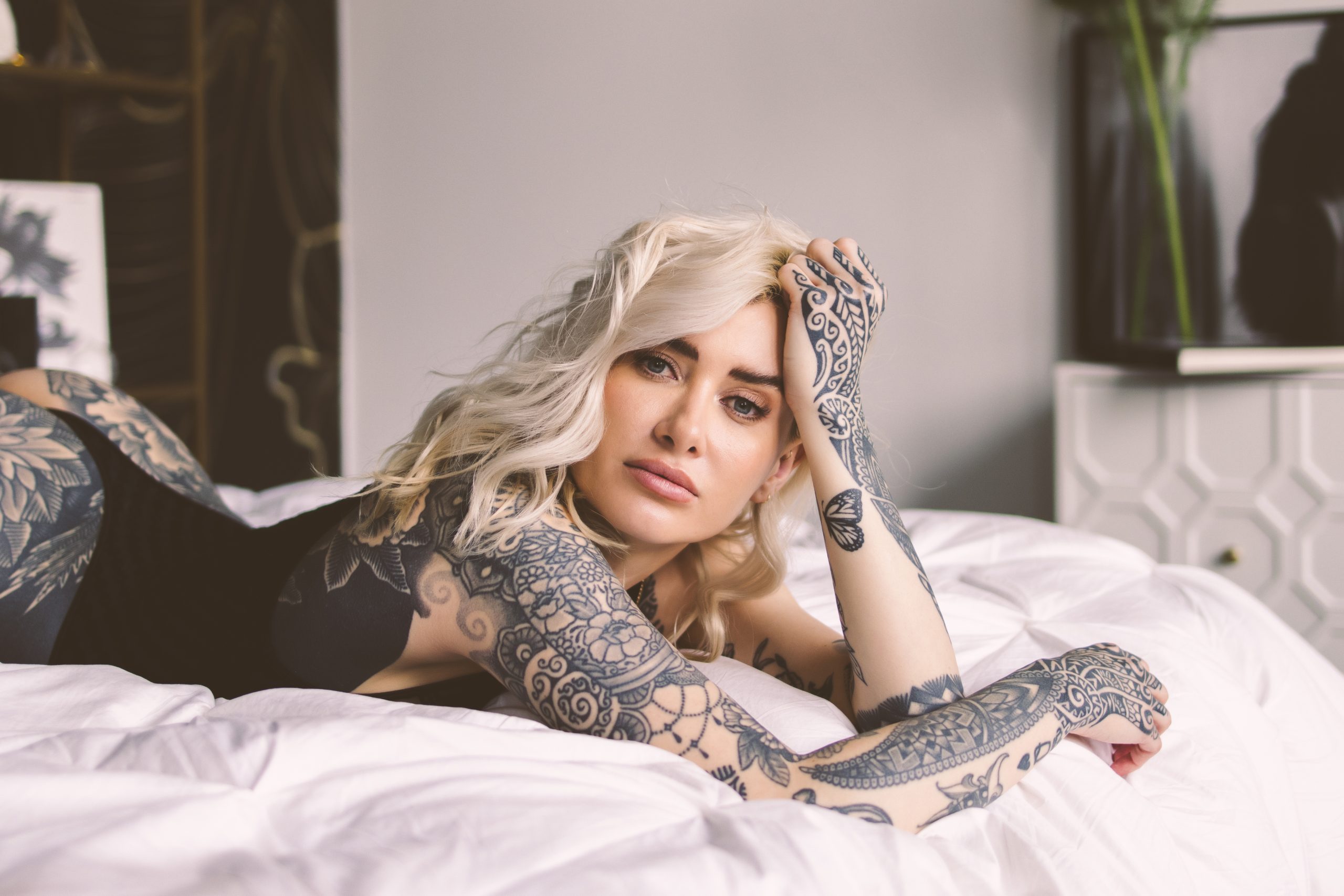 10 Of The Sexiest Boudoir Photo Poses